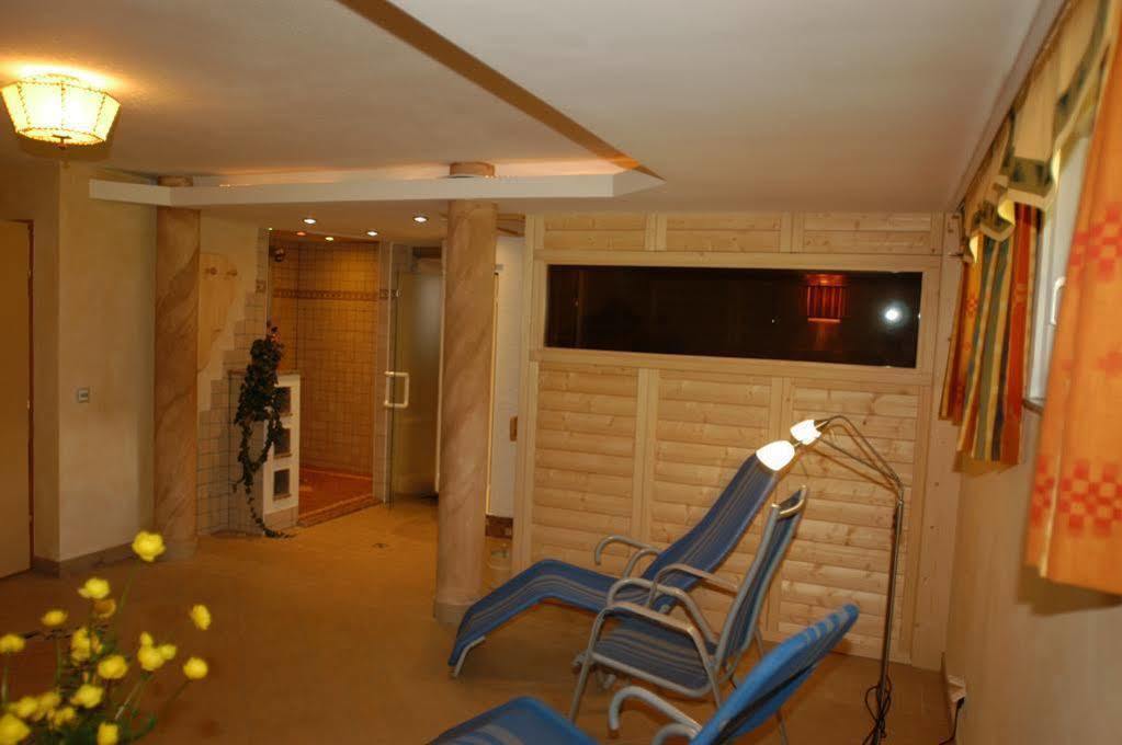 Haus Katharina, Summercard Included Kaprun Exterior photo