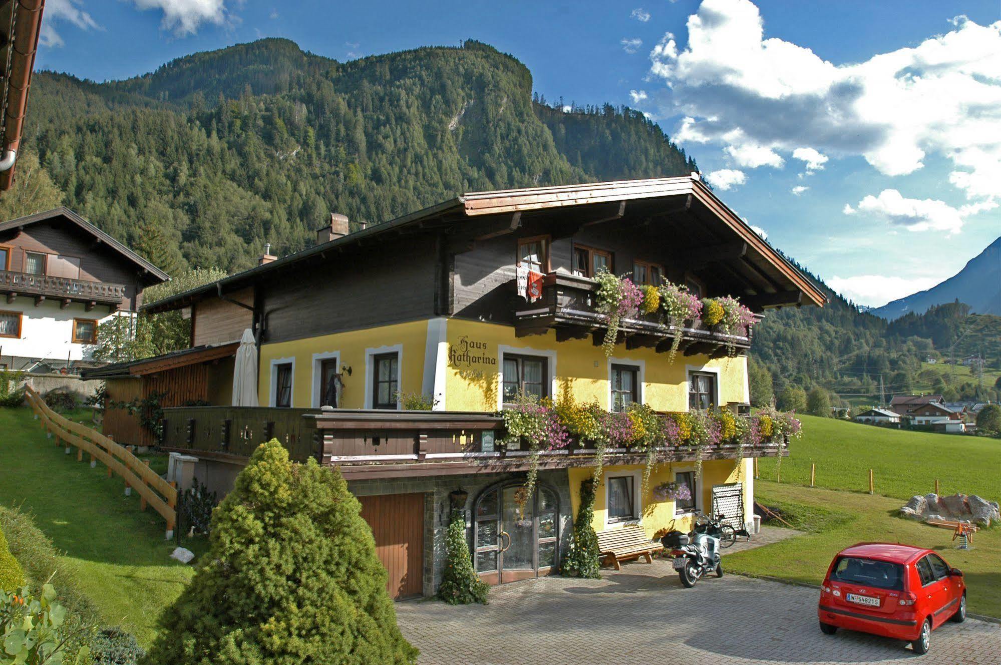 Haus Katharina, Summercard Included Kaprun Exterior photo